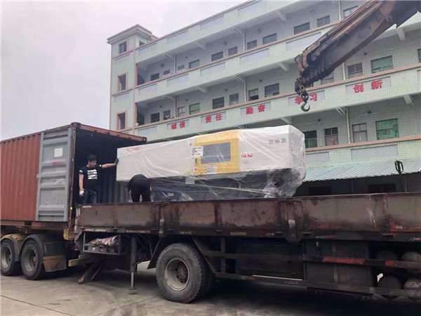 生產(chǎn)連接器的廠(chǎng)家【軒業(yè)】為何頻繁進(jìn)口國(guó)外先進(jìn)生產(chǎn)設(shè)備